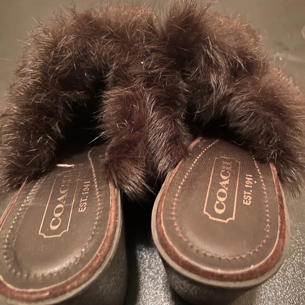 Coach kaela size